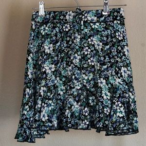 Wild Fable floral mini skirt